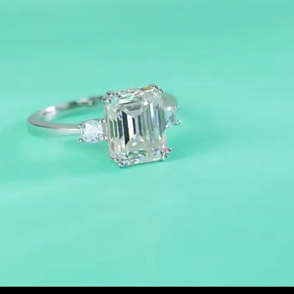 Moissanite Ring Lab Diamond Moissanite Platinum Plated S925
COMPARE COSTCO ** - Picture 7 of 7